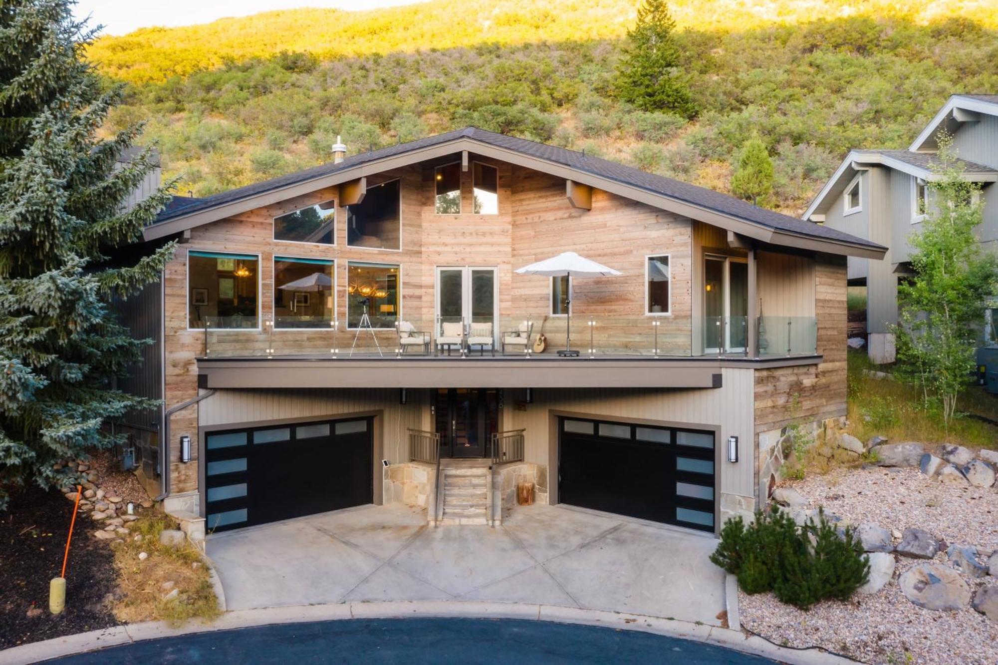 Mason By Avantstay Sleeps 16 Modern Mountain Escape W Hot Tub بارك سيتي المظهر الخارجي الصورة