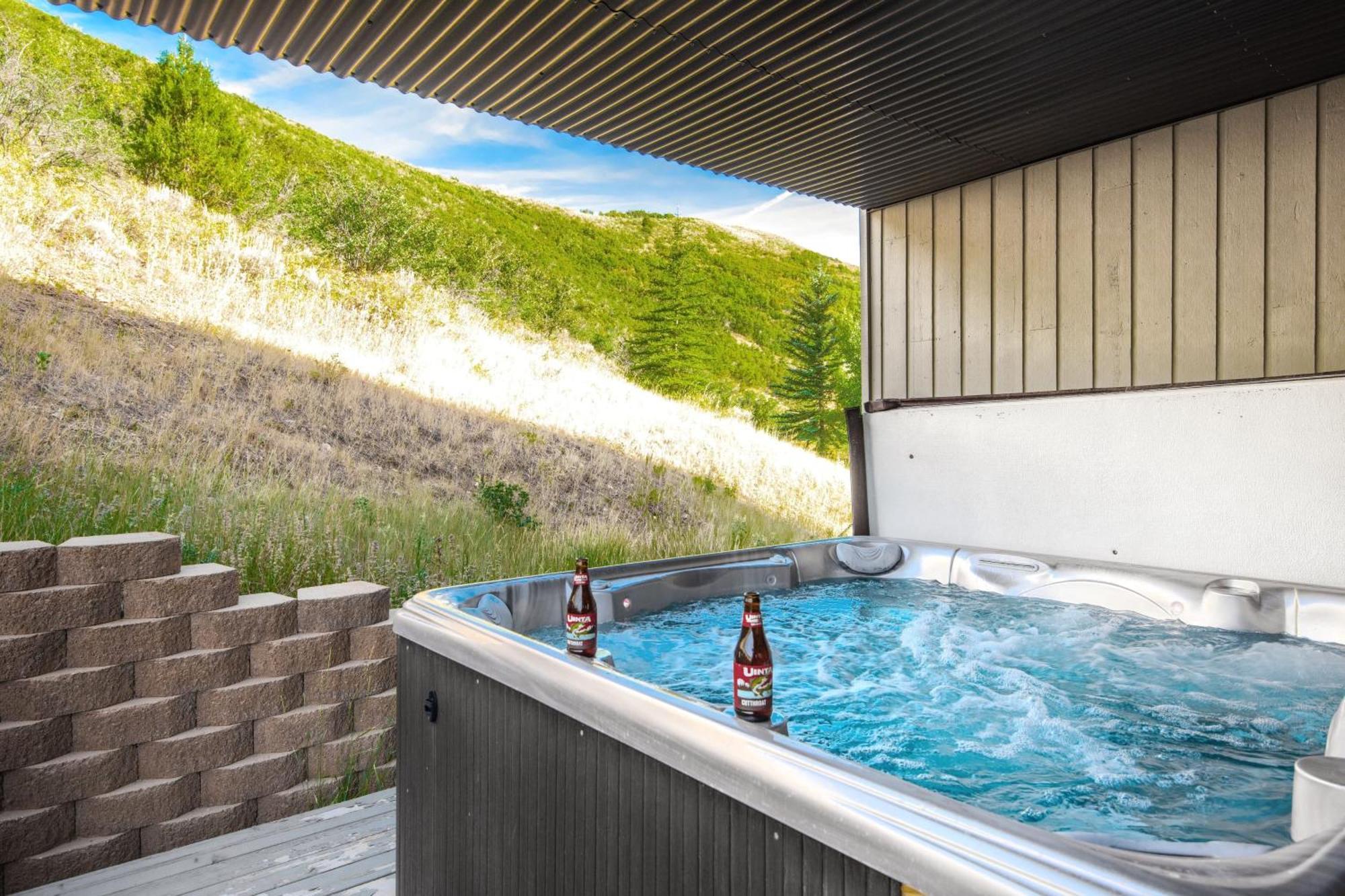 Mason By Avantstay Sleeps 16 Modern Mountain Escape W Hot Tub بارك سيتي المظهر الخارجي الصورة